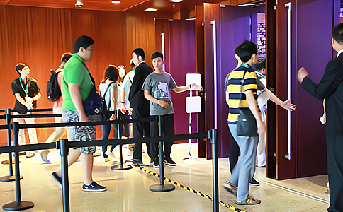 �I�ŵĹ��I(y��)�x�������쾀��AWS���g����ṩ�ˆT�y(t��ng)Ӌ��λ����